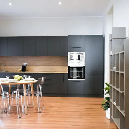 Falda House Apartment *