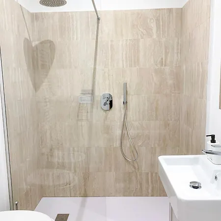 Falda House Apartment